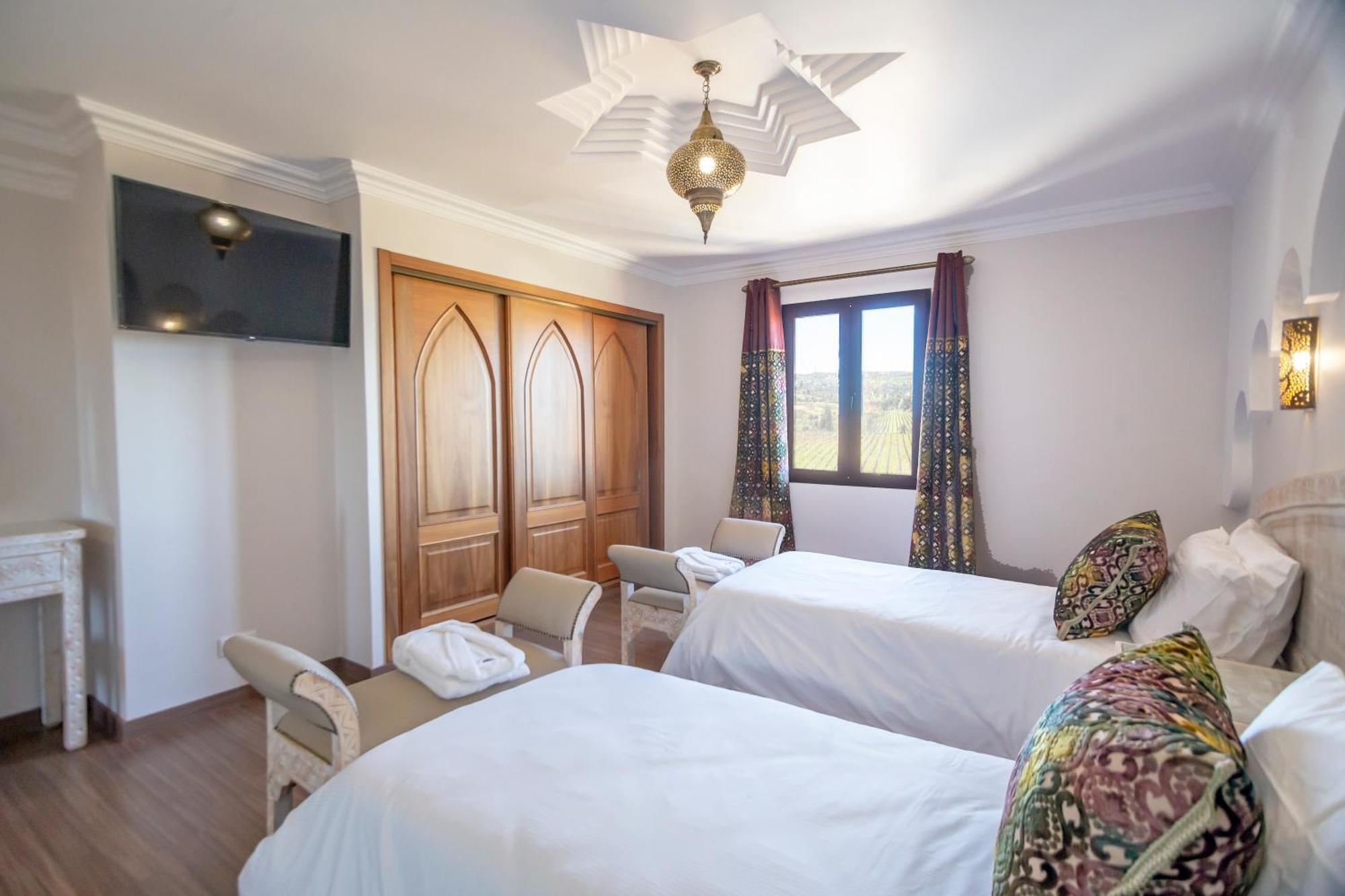 Al Karob Yoga Boutique Hotel Гия Экстерьер фото